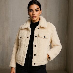 Victoria’s Secret Faux Fur Sherpa Teddy Jacket Cream White Size Large